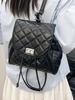 Mochila para Mujer Acolchada Nicho de Alta Gama y Elegante 2025 Nueva Mini Mochila Versátil Bolsa de Viaje para Estudiante