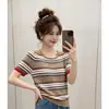 Novo estilo de verão moda coreana bloco de cores listrado gola redonda malha manga curta versátil top para mulheres na cor cáqui