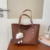 Bolso Tote Simple de Gran Capacidad Estilo Europeo para Mujer Bolso de Hombro Único Colgante de Nube Versátil Bolso Grande de Cuero Suave para Llevar en la Mano