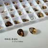 Maillard Arte de Uñas Champagne de Alta Calidad Marrón Claro Fondo Puntiagudo Diamante Irregular Color Té Huevo de Paloma Diamante Apilado Decoraciones para Uñas