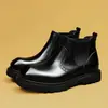 Botas de Couro Masculinas Couro de Vaca Britânicas de Cano Alto Sapatos de Couro para Negócios Brogue Couro Genuíno Esculpido Botas Curtas Casuais Botas Chelsea Masculinas