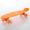 22 polegadas pequeno peixe prato de plástico banana prato único rocker PU flash roda crianças adulto quatro rodas estrada escova rua scooter