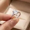 Anillo de Plata de Ley S925 con Forma Irregular de Moissanita, Anillo de Boda de Gama Alta de Nicho No Desvanecible, Hecho a Medida