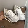 Zapatillas de entrenamiento alemanas súper populares para mujer, nuevas de otoño 2026, zapatillas de correr de malla retro de gran venta, zapatillas deportivas versátiles casuales