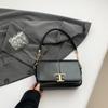 Bolso Cuadrado Pequeño Diseño Nicho Femenino 2024 Otoño e Invierno Nuevo Bolso de Hombro de Moda Bolso de Moda Versátil Bolso de Cadena Sobaco