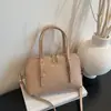 Bolsa de Ombro e Transversal Feminina Versátil de Alta Qualidade para o Dia a Dia, Grande Capacidade, Nova Moda Tendência 2026, Transfronteiriça, Nicho