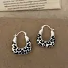 Outono Inverno Maillard Brincos de Pérola Estampa de Leopardo Moda Feminina Presilhas de Orelha 2026 Novos Versáteis Luxo Leve Cesta de Legumes Acessórios de Brincos