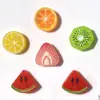 Fatias de frutas simuladas pequenas para artesanato DIY, acessórios de resina, pingentes para sapatos e materiais decorativos