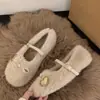 Roupas de Outono e Inverno Quentes 202 Novo Estilo Sapatos Mary Jane Peludos com Forro de Lã para Mulheres, Sapatos de Algodão com Solado Macio, Mocassins