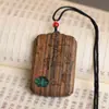 Venda Direta de Fábrica de Pingente de Lótus com Pedras Preciosas Incrustadas e Motivos de Paz e Prosperidade, Ornamento Pendurado Esculpido à Mão