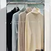 Top base de punto de manga larga, cuello alto, hombros caídos, color blanco roto para mujer, otoño/invierno, corte ajustado, favorecedor, prenda interior tipo suéter, top corto pequeño