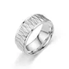 Anillo Geométrico de Flor de Rombo de Acero de Titanio 18K Oro Color No se Desvanece Joyería de Mano de Nicho de Alta Gama Venta al por Mayor
