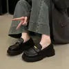 Otoño 2026 Nuevos Mocasines de Estilo Japonés con Suela Gruesa Versátiles y Cómodos Zapatos Pequeños de Cuero Zapatos Individuales Mocasines Populares