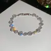 Pulsera de Cierre de Flor con Circonita, Chapada en Oro Real de 18 Quilates, Pulsera Retro de Moda y Exquisita, Joyería de Lujo Ligero y de Gama Alta para Mujeres