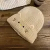 Chapéu de tricô fofo com orelhas de gato para mulheres, perfeito para outono e inverno. Macio, grosso e quente, com designs de desenhos animados bordados