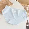 Calcinhas de seda gelada para mulheres, estilo fino de verão, fundo de algodão puro, novo design sexy sem costura, tanga respirável de cintura média com sensação de pele nude