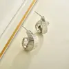 Moda Europea y Americana Versátil Diseño de Nicho Pendientes Rayados Rizados con un Toque de Lujo Ligero y de Alta Gama, Pendientes Estilo Ins para Mujer