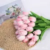 Flores Tulipán Artificiales de PU Mini Hidratantes Transfronterizos Flores Falsas Decoración del Hogar Adornos para Fotos Venta Directa de Fábrica
