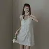 Estilo Coreano Chic Simple y Elegante con Tirantes Ajustables y Detalles Plisados, Vestido de Peto Casual Ajustado, Nueva Moda para Mujer