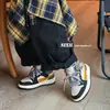 Zapatos para Niños 2025 Otoño Nuevo Modelo Estilo Coreano Moda Bloques de Color Caña Media Zapatillas Aj Zapatos Casuales para Niños y Niñas