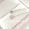 Colar Exquisito Estilo Fada da Valsa Rosa Luxo Leve Design de Nicho Versátil Ilumina a Pele Não Exigente Quanto ao Tom de Pele