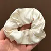 Scrunchies da moda e casuais para outono/inverno, elásticos de cabelo estilo coreano para coques, nova coleção 2026, elásticos de cabelo oversized com um visual sofisticado para mulheres