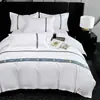 Hotel Pousada B&B Roupa de Cama Conjunto de Quatro Peças Branco Puro Tecido Especial Roupa de Cama Capa de Edredom Lençol com Elástico Atacado Fixo