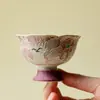 Taza de Maestro con Pie Alto, Boca de Flor de Zorro de Nueve Colas Pintada a Mano con Alto Valor Estético, Taza de Té Casera Rosa Pastel