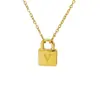 Collar con Candado de Acero de Titanio que No se Desvanece, Letra, para Mujer, Cadena de Clavícula de Lujo Ligero, Colgante de Moda Europea y Americana Tendencia, Joyería de Acero Inoxidable