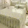 Estilo Princesa Coreana Pieza Única Ribete de Encaje Edredón Faldón de Cama Juego de Tres Piezas Cubrecama Engrosado Antideslizante con Borde de Falda Faldón de Cama
