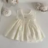 Estilo INS Primavera y Otoño Bebé Niño Pequeño Encaje Floral Solapa Grande Camiseta Base de Costilla Fina Vestido sin Mangas Bordado para Bebé Niña