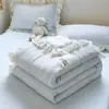 Algodón seersucker lavado de verano colcha de verano fresca lavable a máquina colcha de aire acondicionado dormitorio individual delgada colcha de verano de tres cuatro piezas