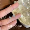Aretes de corazón con alas de aguja de plata pura S999 para mujer, diseño único, amigables con los oídos, hermosos y de alta gama, accesorios para orejas