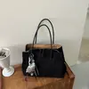 Bolsa Feminina Transfronteiriça Fosca de Ombro Único 2026 Nova Simples para o Dia a Dia Bolsa de Mão Bolsa Almofada Textura Retrô Bolsa de Axila