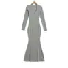 2532-Vestido Largo Sexy de Estilo Europeo y Americano para Mujer 2025 Nuevo Estilo Cuello en V Ceñido a la Cintura Ajustado al Cuerpo que Resalta las Caderas