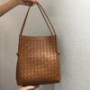 Bolso Tejido de Cuero Vacuno para Mujer 2025 Nuevo Estilo Coreano Moderno de Un Hombro Moda Versátil de Gran Capacidad Axila Bolso Madre-Hija