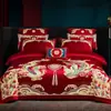 Juego de cuatro piezas para boda, todo algodón, festivo, diseño de dragón y fénix, ropa de cama de algodón puro para bodas, recién casados y parejas recién casadas, con una funda de edredón rojo brillante