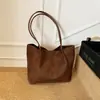 Bolso de Mujer de Gran Capacidad Retro Europeo y Americano de Gama Alta Bolso Tote Versátil Nuevo Estilo para Mujeres Viajes Cotidianos Bolso de Hombro Único de Moda
