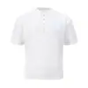 Camiseta Old Money Listrada Plissada Texturizada com Gola Henley, Design Coreano, Manga Curta com Botões de Pérola