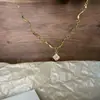 Collar de Gota de Agua Chapado en Oro para Mujer, Estilo Simple y Elegante, Estilo Popular de Influencer en Línea, Cadena para Clavícula con Colgante Integrado