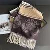 Bufanda Cálida para Cuello de Moda Otoño e Invierno con Flores Frescas Estilo Coreano para Mujer Bufanda Versátil con Borlas de Imitación Cachemir para Viajar