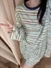 Pijama casual de manga larga con shorts a rayas azules y blancas para mujer, nuevo estilo de otoño, talla grande, corte holgado, adecuado para usar en exteriores
