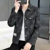 Nueva chaqueta estampada con tinta para hombre, corte ajustado estilo workwear, top casual corto, solapa simple, manga larga para primavera y otoño