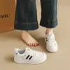 Nuevas Zapatillas Blancas de Primavera 2026 para Mujer, Estilo Coreano Ins Casual Deportivas Versátiles para Estudiantes, Estilo Calle 26809