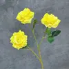 Rosa sweetheart artificial de 3 cabeças para decoração de casamento, decoração de casa, arranjo floral, rosa serigrafado, ornamentos de flores artificiais transfronteiriços, atacado