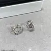 Pendientes de Patrón de Diamante Cortados con Precisión CNC con un Toque de Lujo de Nicho, Chapados en Oro V con Oro Rosa de 18 Quilates, Versátiles y de Lujo Ligero Pendientes Coco