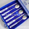 Conjunto de Presente com Cabo de Cerâmica Porcelana Azul e Branca Louça Seis Peças Fabricante Atacado Logo Personalizável Cabo de Cerâmica para Uso Doméstico