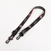 Atacado do Fabricante Marca da Moda Bordado Jacquard Estilo Transversal Cordão para Celular Adequado para Bolsa Cordão de Cartão Ajustável