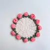 Posavasos de Bouquet de Rosas Hecho a Mano Terminado Copa de Ganchillo de Lana en un Ramo de Mano Posavasos de Flor Tejida Regalo Creativo