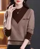 Nova Moda Outono e Inverno Suéter de Tricô Básico com Cor Contrastante, Falso Duas Peças, Caimento Solto, Emagrecedor, Suéter Redutor de Idade, Blusa de Camada Interna